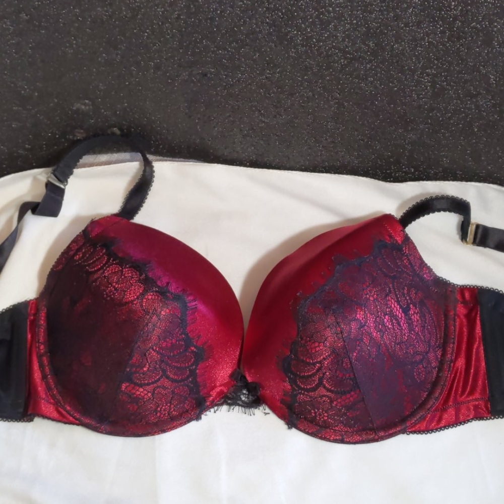 Ambrielle full figure bra red & black